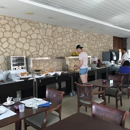 Otel Orquidea 3*