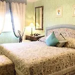 Orquidea Hotel 3*
